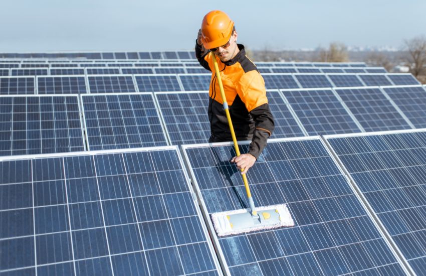 Trucos y consejos para una limpieza de tus paneles solares